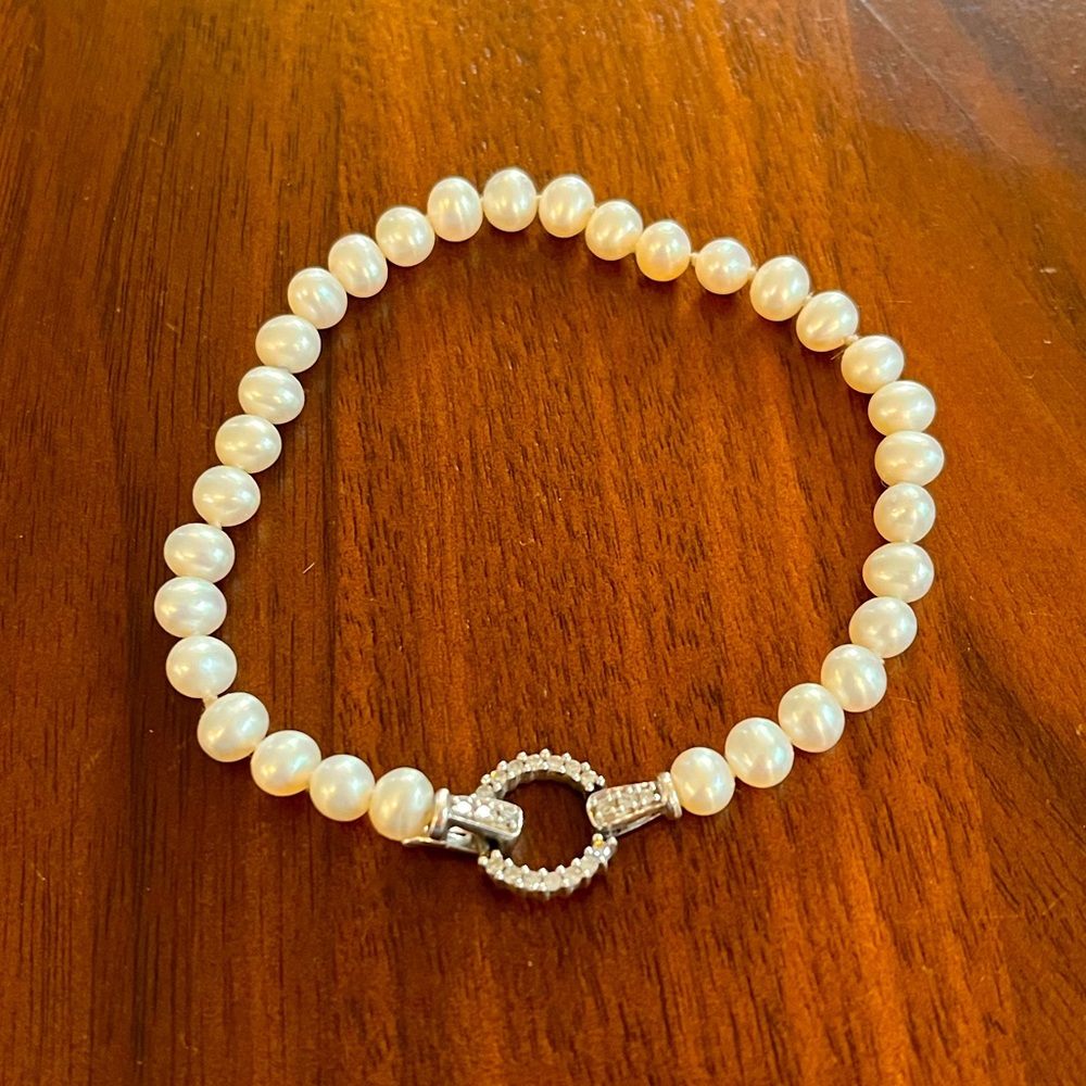 Freshwater Pearl Bracelet with Diamonds in 10k White Gold